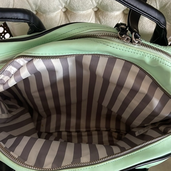 Lululemon Sweat Once a day yoga/gym/weekender bag - Picture 7 of 9